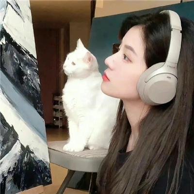 50英尺高的女人